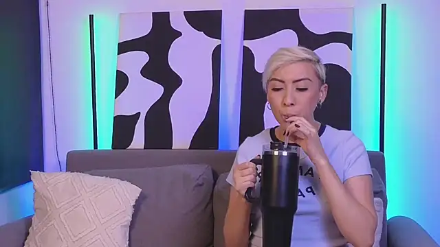 jane hart  online show from December 2024 04:04:02 AM