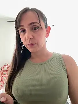 Snapshot of natalie_cowens chatting on June 2026 09:19:01 PM natalie cowens online show from June 2026 09:19:01 PM