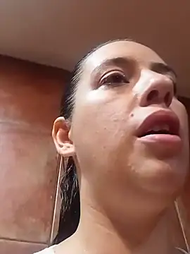 Snapshot of solangeyaelok1 chatting on February 2025 08:06:01 AM solangeyaelok1 online show from February 2025 08:06:01 AM