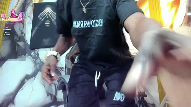 Snapshot of Thomas_shelbys chatting on October 2025 03:09:01 AM Thomas shelbys online show from October 2025 03:09:01 AM