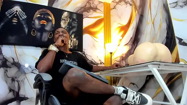 Snapshot of Thomas_shelbys chatting on November 2025 04:06:02 AM Thomas shelbys online show from November 2025 04:06:02 AM