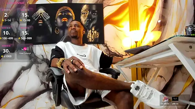 Snapshot of Thomas_shelbys chatting on November 2025 03:17:02 AM Thomas shelbys online show from November 2025 03:17:02 AM