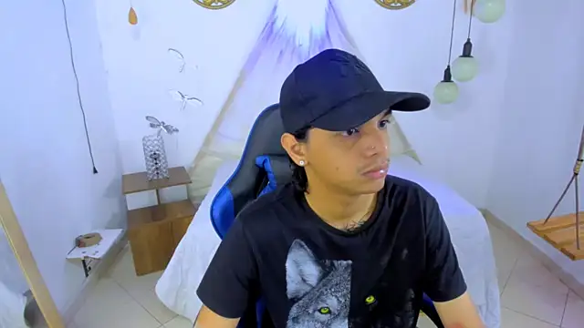 Snapshot of Brand_habes chatting on December 2025 04:47:02 PM Brand habes online show from December 2025 04:47:02 PM