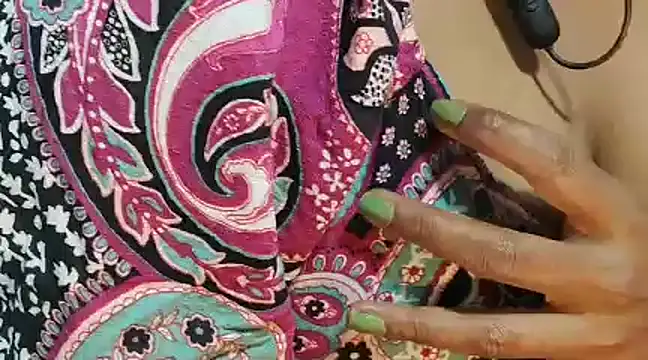 Snapshot of Anjali_cute-Pondati chatting on February 2025 02:10:02 PM Anjali cute-Pondati online show from February 2025 02:10:02 PM