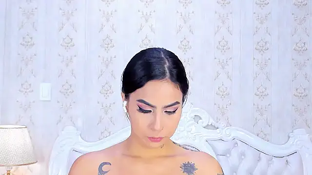 Snapshot of GiahDaniels chatting on December 2024 09:13:02 PM GiahDaniels online show from December 2024 09:13:02 PM