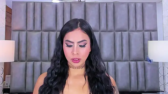 Snapshot of GiahDaniels chatting on December 2024 08:26:01 AM GiahDaniels online show from December 2024 08:26:01 AM