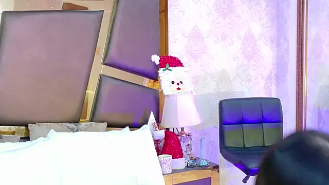 Snapshot of GiahDaniels chatting on December 2025 04:10:02 AM GiahDaniels online show from December 2025 04:10:02 AM