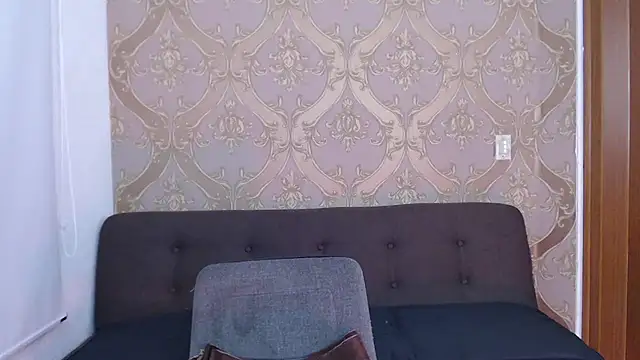 Snapshot of ling_ling24 chatting on January 2025 03:29:01 AM ling ling24 online show from January 2025 03:29:01 AM