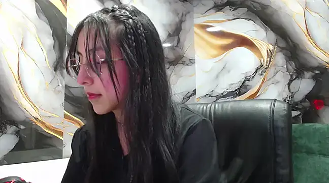 Snapshot of ling_ling24 chatting on February 2025 09:53:02 AM ling ling24 online show from February 2025 09:53:02 AM