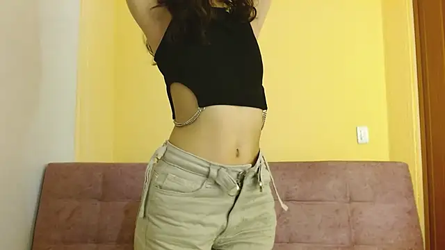 Snapshot of ling_ling24 chatting on March 2025 03:06:01 AM ling ling24 online show from March 2025 03:06:01 AM