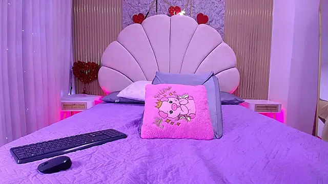 nata luna online show from February 2026 07:24:02 PM