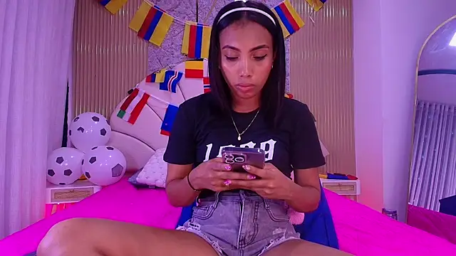 Snapshot of nata_luna chatting on June 2026 07:18:02 PM nata luna online show from June 2026 07:18:02 PM