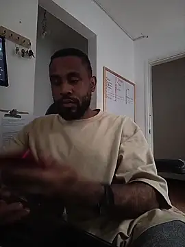 Snapshot of KaelMoreau chatting on October 2025 12:28:01 PM KaelMoreau online show from October 2025 12:28:01 PM