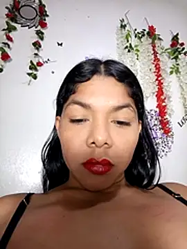 DIORA Latina online show from October 2025 04:23:02 AM