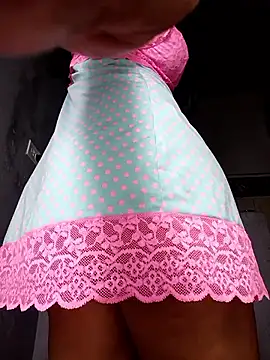 Snapshot of DIORA_Latina chatting on January 2026 04:04:01 AM DIORA Latina online show from January 2026 04:04:01 AM