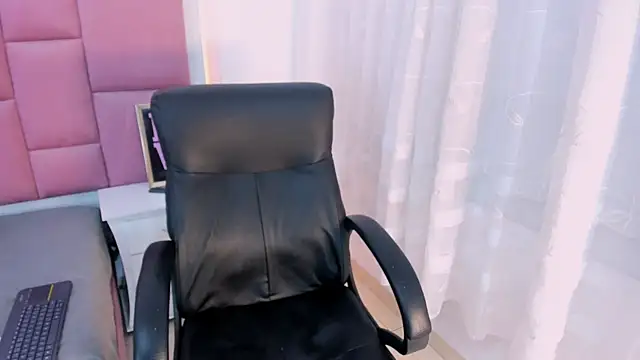 StormiHills online show from March 2025 10:52:02 PM