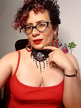 Snapshot of Daneshka_naughty chatting on December 2024 03:07:01 AM Daneshka naughty online show from December 2024 03:07:01 AM