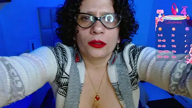 Snapshot of Daneshka_naughty chatting on September 2025 12:24:02 AM Daneshka naughty online show from September 2025 12:24:02 AM