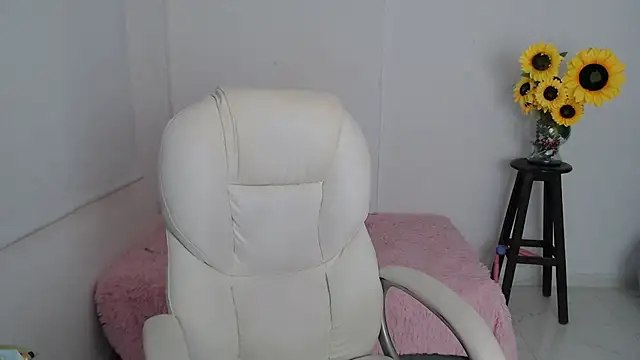 Ghada milf online show from November 2025 03:34:01 PM