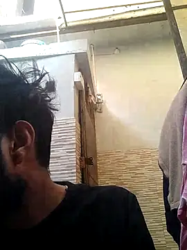 ModestZucchini65 online show from December 2025 03:33:01 AM