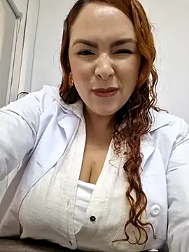 doctora-danna online show from October 2025 02:21:02 PM
