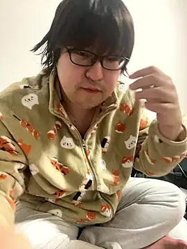 Snapshot of yuuki198912 chatting on December 2025 06:42:02 AM yuuki198912 online show from December 2025 06:42:02 AM