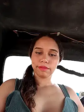 emma-19- online show from March 2025 09:37:02 PM