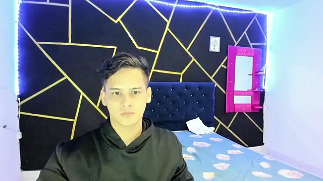 JANER 03 online show from March 2025 12:37:02 AM