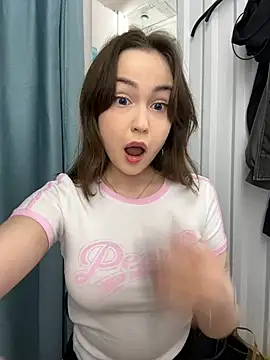 Snapshot of Peachy_Dream chatting on March 2025 02:12:02 PM Peachy Dream online show from March 2025 02:12:02 PM