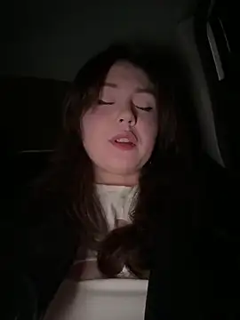 Snapshot of Peachy_Dream chatting on September 2025 06:13:01 PM Peachy Dream online show from September 2025 06:13:01 PM