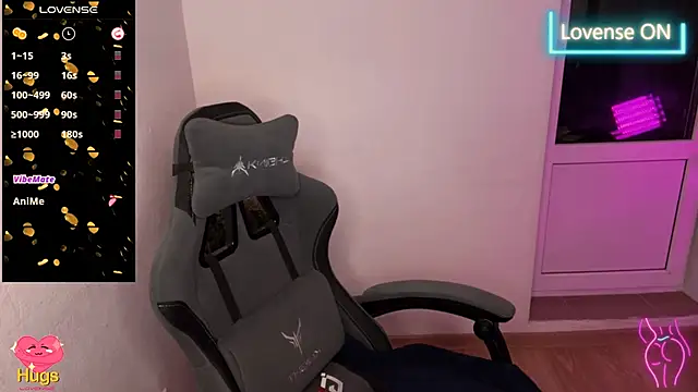 Snapshot of Love_Bri chatting on February 2025 07:21:01 PM Love Bri online show from February 2025 07:21:01 PM