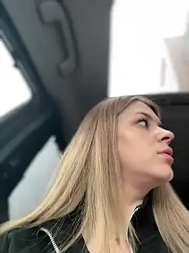 Snapshot of Love_Bri chatting on March 2025 11:00:02 AM Love Bri online show from March 2025 11:00:02 AM