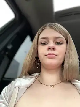 Snapshot of Love_Bri chatting on March 2025 01:14:01 PM Love Bri online show from March 2025 01:14:01 PM