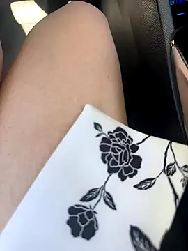 Snapshot of Love_Bri chatting on September 2025 10:04:02 AM Love Bri online show from September 2025 10:04:02 AM