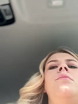 Snapshot of Love_Bri chatting on September 2025 10:15:01 AM Love Bri online show from September 2025 10:15:01 AM