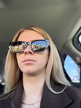 Love Bri online show from April 2026 10:29:02 AM