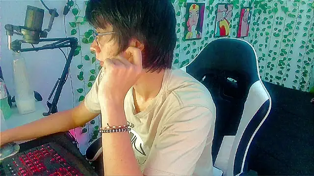 Andy gray online show from March 2026 11:27:02 AM