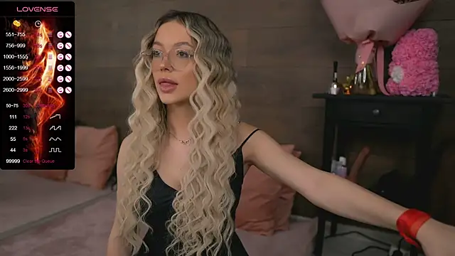 KylieJoyce online show from February 2025 10:43:01 PM