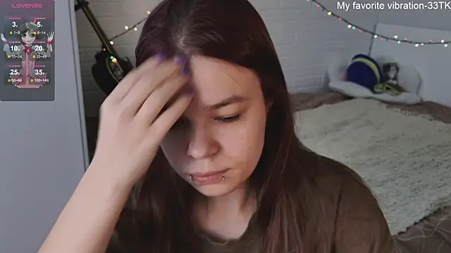 Snapshot of ValBae chatting on December 2024 10:37:01 AM ValBae online show from December 2024 10:37:01 AM