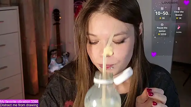 Snapshot of ValBae chatting on September 2025 07:28:02 PM ValBae online show from September 2025 07:28:02 PM