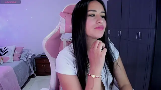 Snapshot of Tinylottie chatting on October 2025 11:55:02 AM Tinylottie online show from October 2025 11:55:02 AM