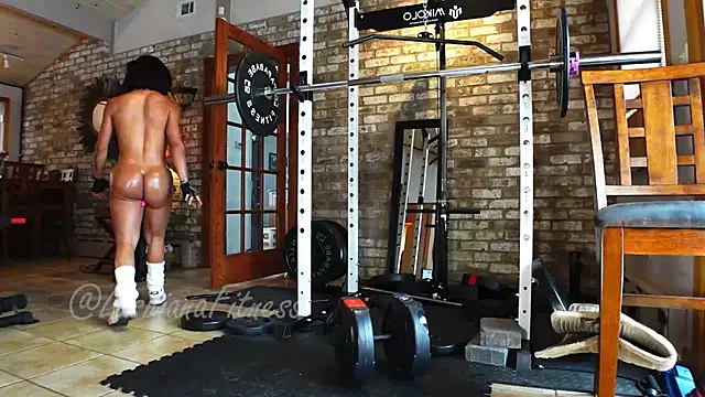 Snapshot of LushianaFitness chatting on January 2025 07:00:02 PM LushianaFitness online show from January 2025 07:00:02 PM