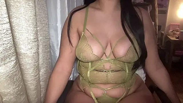 Snapshot of Milla4real chatting on January 2026 07:02:02 AM Milla4real online show from January 2026 07:02:02 AM