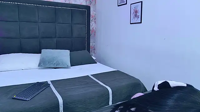 Mia-Monroe online show from January 2026 07:41:01 PM