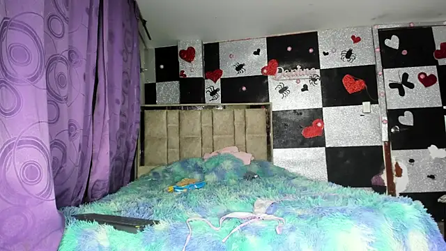 alanaanddaphne online show from February 2026 05:22:02 PM