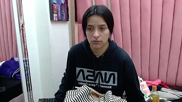 Sarah Hornny online show from March 2025 03:22:02 AM