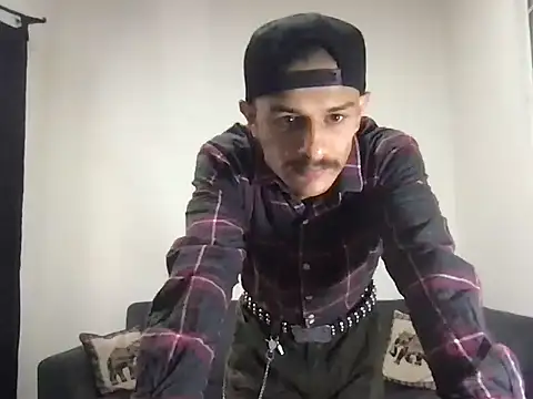 Snapshot of HorrorotikA chatting on March 2026 07:36:02 PM HorrorotikA online show from March 2026 07:36:02 PM