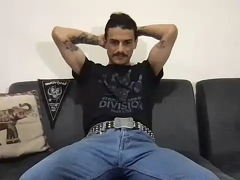 HorrorotikA online show from May 2026 07:52:01 PM