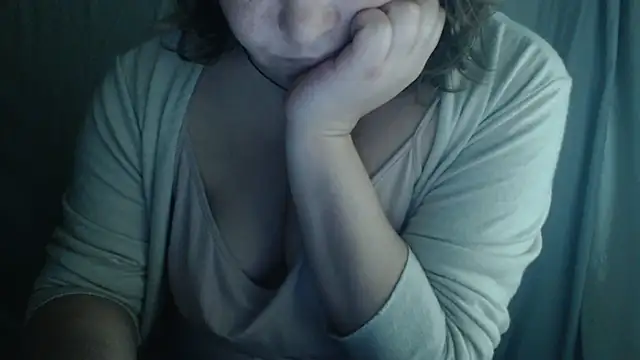 1BECHA1 online show from November 2025 02:08:01 PM