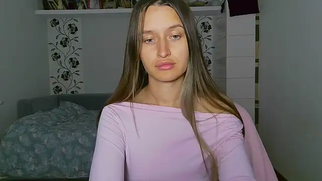 Snapshot of Submissive_love chatting on November 2025 03:35:01 PM Submissive love online show from November 2025 03:35:01 PM